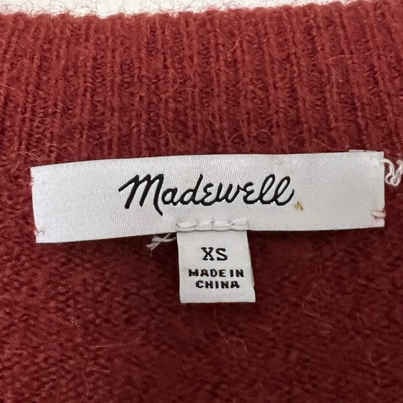 Madewell Bartlett V-Neck Pullover Sweater in Coziest Yarn - Picture 6 of 8